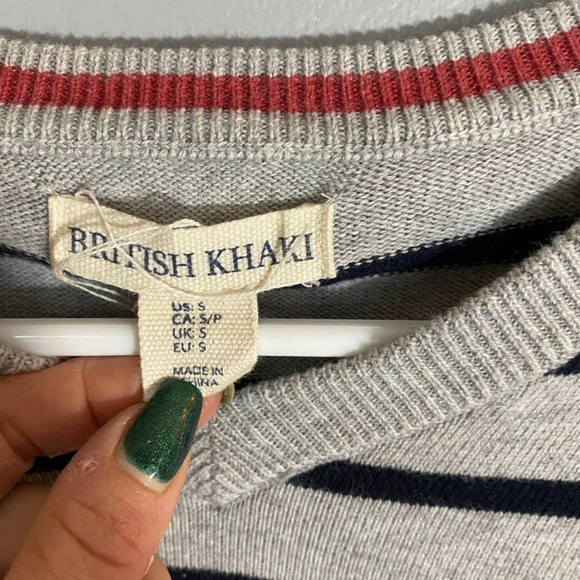 BRITISH Khaki Striped V-Neck Sweater Small - Picture 2 of 4